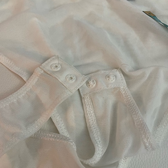 NWT Fashion Nova lace talk about it bodysuit - Picture 6 of 13